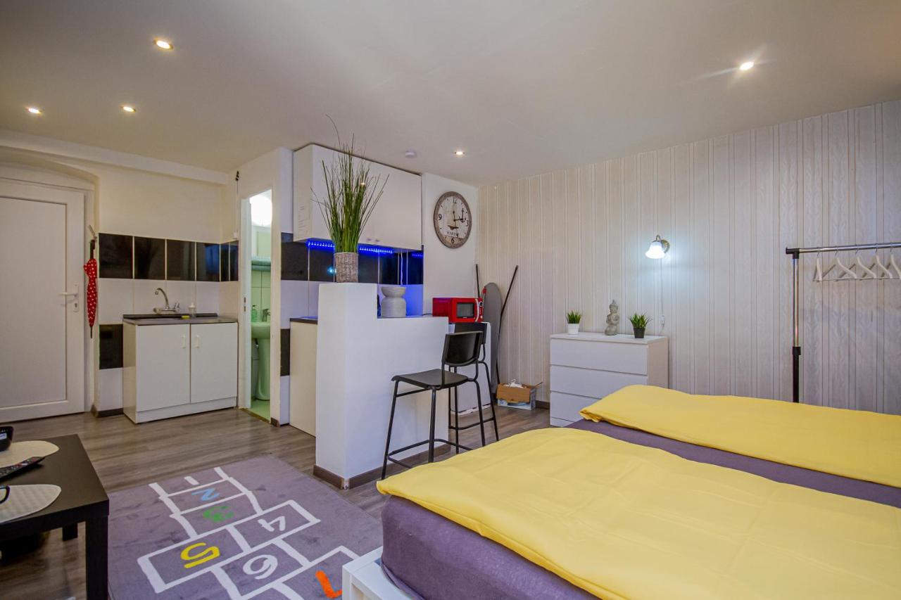 Urania Apartment Budapest Exteriör bild
