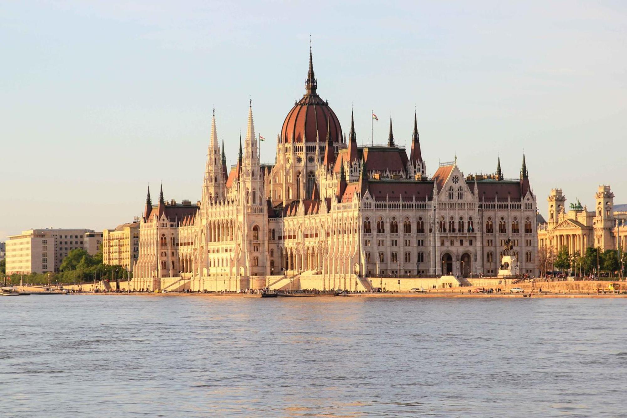 Urania Apartment Budapest Exteriör bild